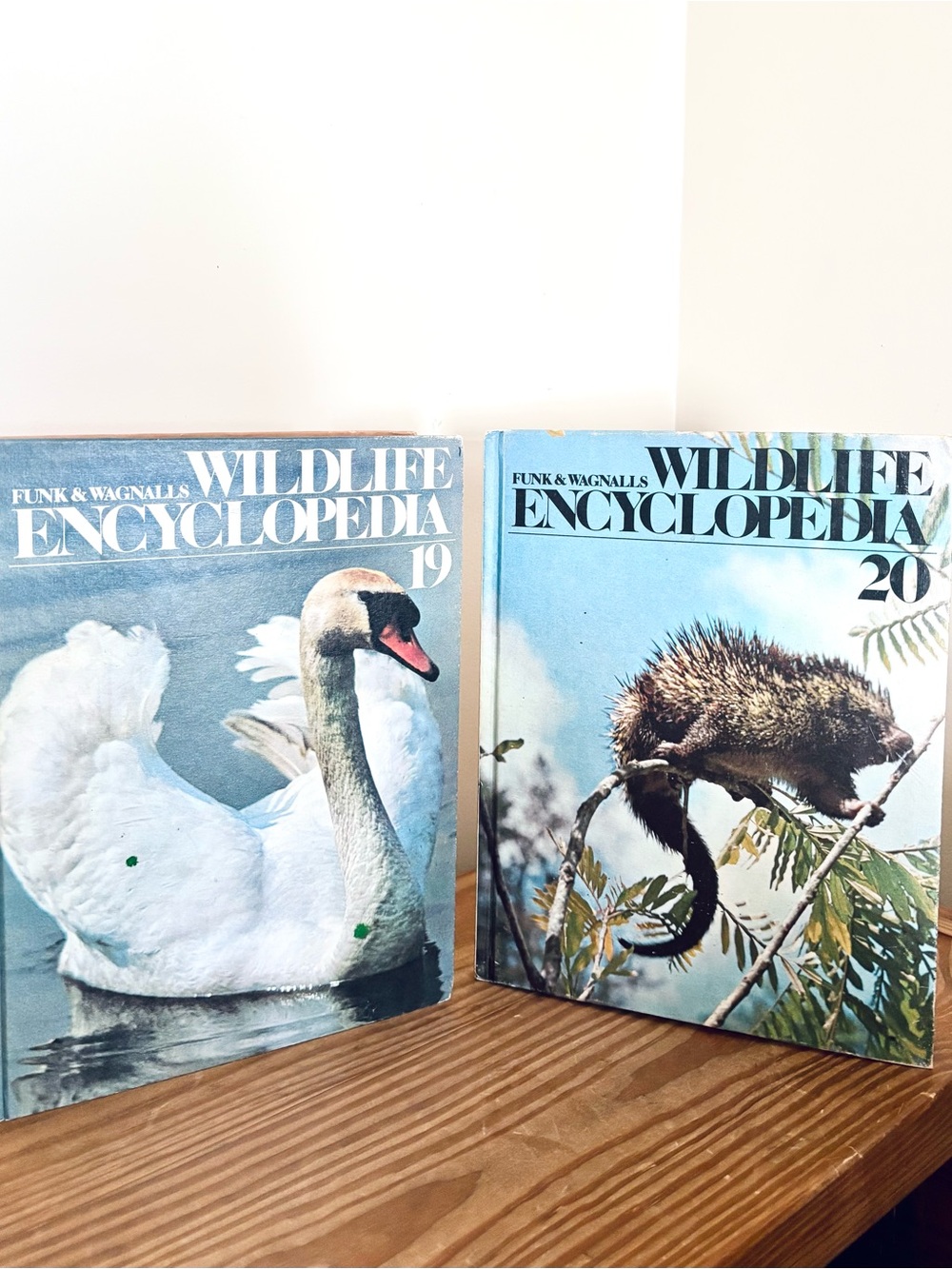 VTG 1974 Funk & Wagnalls Wildlife Encyclopedia: Volumes 19 & 20
